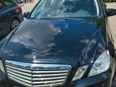 Gebraucht Mercedes E350 Elegance 292 PS (214 kW) 2009 Schwarz Limousine