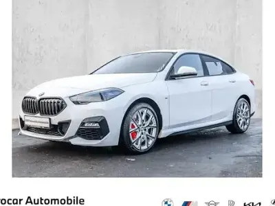 Gebraucht BMW 220 M Sport 178 PS (130 kW) 2024 Weiß Coupé