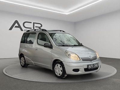 Silber Gebraucht 2003 Toyota Yaris Verso Sol Van / Kleinbus | 3.490 €