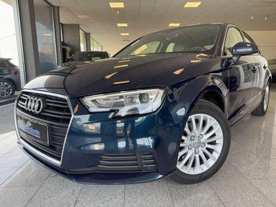 Second-hand Audi A3 Sportback Comfort 116 CP (85 kW) 2018 Albastru Hatchback