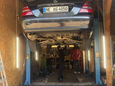 Mercedes E220