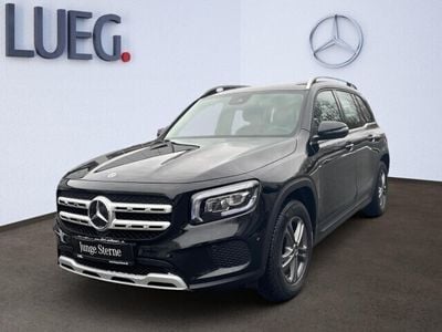 Mercedes GLB220