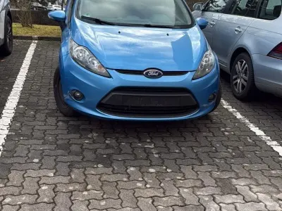 Gebraucht Ford Fiesta 75 PS (55 kW) 2010 Blau Coupé