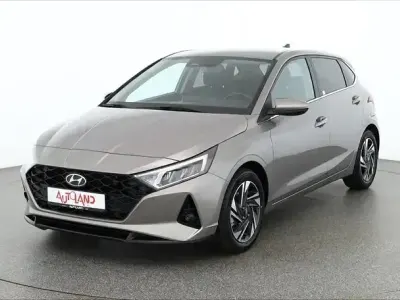 Gebraucht Hyundai i20 101 PS (74 kW) 2021 Grau Kleinwagen