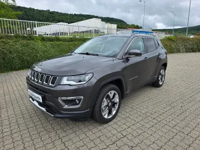 Gebraucht Jeep Compass 140 PS (102 kW) 2018 Grau SUV