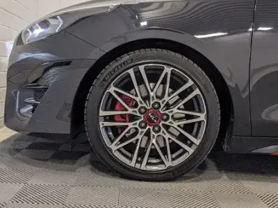 Gebraucht Kia ProCeed GT GT 204 PS (150 kW) 2022 Schwarz metallic Kleinwagen