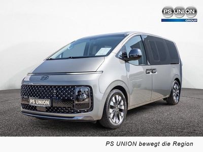 Gebraucht Hyundai Staria Signature 177 PS (130 kW) 2022 Braun / olivine grey Van / Kleinbus