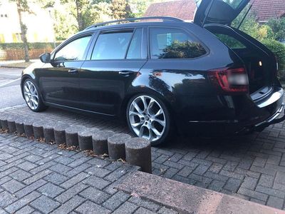 Second-hand Skoda Octavia RS 184 CP (135 kW) 2017 Negru Break