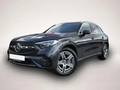 Gebraucht Mercedes GLC300 AMG line 269 PS (197 kW) 2025 Manufacturer SUV