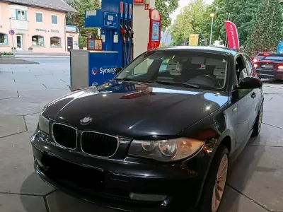 Gebraucht BMW 118 143 PS (105 kW) 2008 Schwarz Kleinwagen
