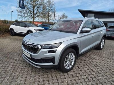 Gebraucht Skoda Kodiaq Style 150 PS (110 kW) 2023 Stribrna brilliant/ brilliantsil (metallic) SUV