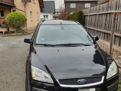 gebraucht Ford Focus 1,6 Ti-VCT Ghia Ghia