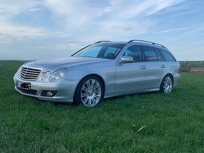 Second-hand Mercedes E320 Avantgarde 224 CP (164 kW) 2008 Argintiu Berlinǎ