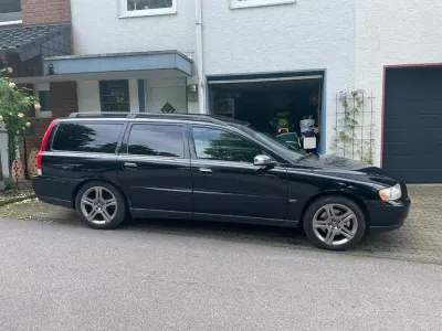 Gebraucht Volvo V70 Momentum 209 PS (153 kW) 2005 Schwarz Kombi