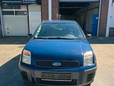 Second-hand Ford Fusion 75 CP (55 kW) 2008 Albastru Hatchback