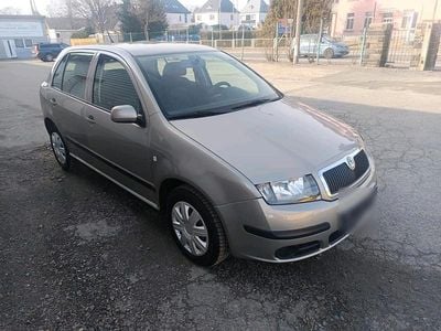 Gebraucht Skoda Fabia 54 PS (39 kW) 2006 Silber Kleinwagen
