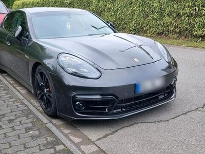 Porsche Panamera 4S