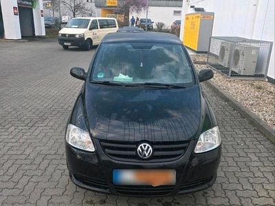 Gebraucht VW Fox 54 PS (39 kW) 2008 Schwarz Kleinwagen
