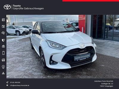 Weiß Gebraucht 2024 Toyota Yaris Hybrid Limousine | 23.330 € (Fairer Preis)