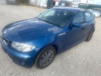 Gebraucht BMW 118 122 PS (89 kW) 2006 Blau Kleinwagen