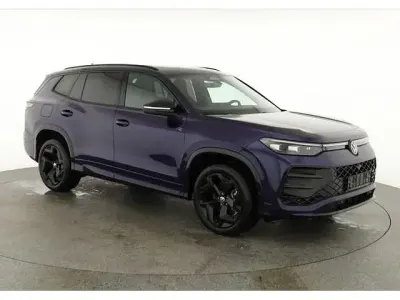 Gebraucht VW Tayron R-line 204 PS (150 kW) 2025 Cipressino grün metallic SUV