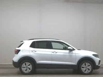 Używany VW T-Cross Life 95 KM (69 kW) 2024 Biały SUV