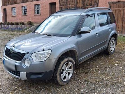 Usata Skoda Yeti 170 CV (125 kW) 2012 Grigio SUV