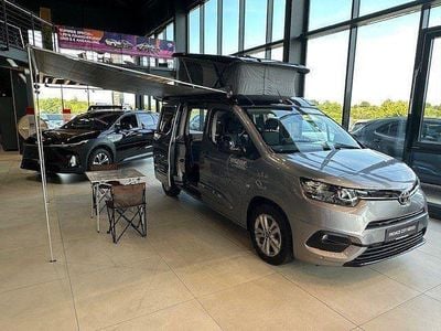Neu Toyota Proace Verso City 131 PS (96 kW) 2025 Silber Kombi