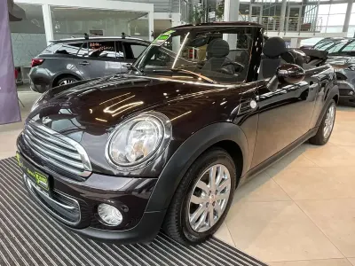Gebraucht Mini Cooper Cabriolet 122 PS (89 kW) 2015 Iced chocolate metallic Cabrio