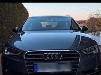Gebraucht Audi A3 Comfort 110 PS (80 kW) 2015 Grau Limousine