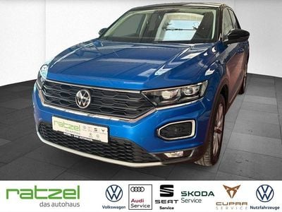 Second-hand VW T-Roc Style 116 CP (85 kW) 2021 Albastru SUV