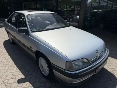 Gebraucht Opel Omega 116 PS (85 kW) 1992 Silber Kombi