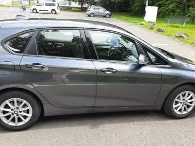 Gebraucht BMW 218 Active Tourer 136 PS (100 kW) 2015 Grau Van / Kleinbus