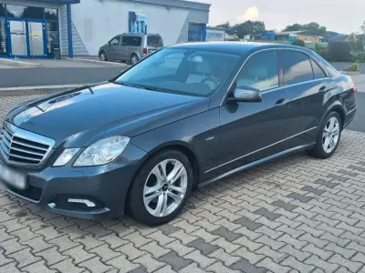 Gebraucht Mercedes E220 170 PS (125 kW) 2009 Grau Limousine