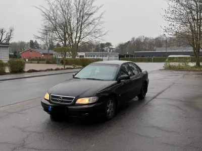 Gebraucht Opel Omega 144 PS (105 kW) 2003 Schwarz Limousine
