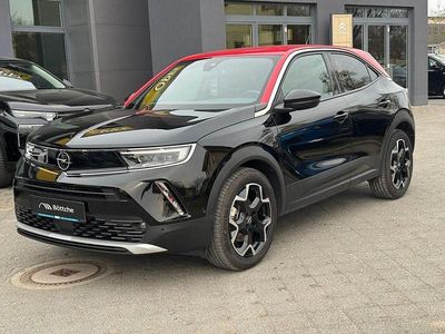 Gebraucht Opel Mokka-e Ultimate 100 kW (136 PS) 2022 Diamant schwarz/karbon schwarz SUV