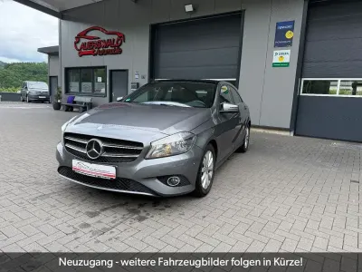 Gebraucht Mercedes A180 AMG line 122 PS (89 kW) 2014 Grau Limousine