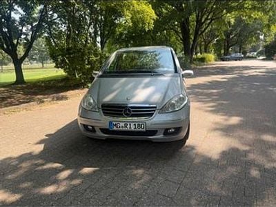 Mercedes A200