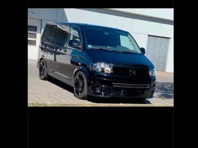 Gebraucht VW Multivan 140 PS (102 kW) 2014 Schwarz Van / Kleinbus