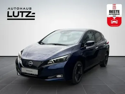 Gebraucht Nissan Leaf N-Connecta 110 kW (150 PS) 2024 Blau Kleinwagen
