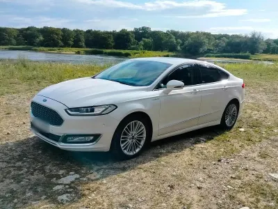 Gebraucht Ford Mondeo Vignale 187 PS (137 kW) 2018 Weiß Limousine