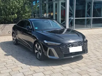 Gebraucht Audi A5 Sport 150 PS (110 kW) 2025 Schwarz Limousine