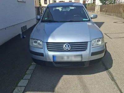 Gebraucht VW Passat 135 PS (99 kW) 2001 Grau Limousine