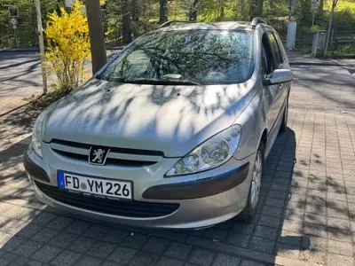 Second-hand Peugeot 307 Premium 109 CP (80 kW) 2005 Argintiu Break