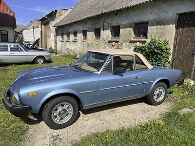 Gebraucht Fiat 124 Spider 105 PS (77 kW) 1980 Blau Cabrio