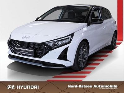 Gebraucht Hyundai i20 Prime 101 PS (74 kW) 2025 Atlas white/ phantom black Limousine