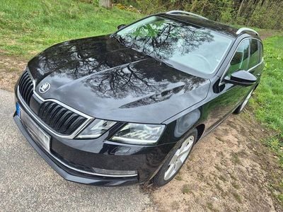 Schwarz Gebraucht 2017 Skoda Octavia Style Kombi | 13.399 € (Fairer Preis)