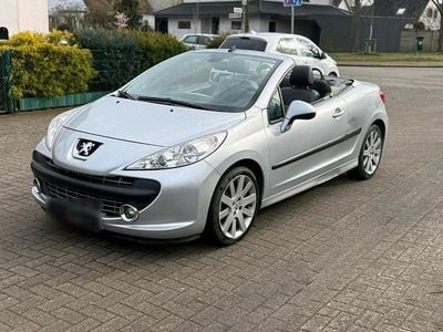 Gebraucht Peugeot 207 116 PS (85 kW) 2007 Silber Cabrio