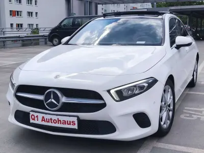 Gebraucht Mercedes A200 Progressive 163 PS (119 kW) 2019 Polarweiss  unilack Limousine