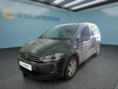 Gebraucht VW Touran 122 PS (89 kW) 2022 Grau Van / Kleinbus